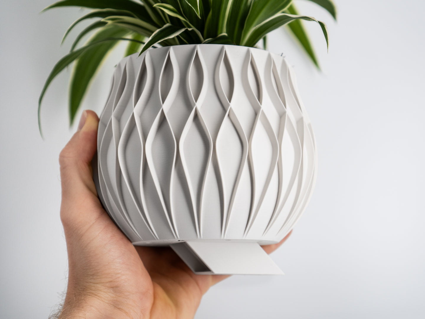 Minimalist Planter with Secret Compartment – 3D Printed Push-to-Open Stash Box
